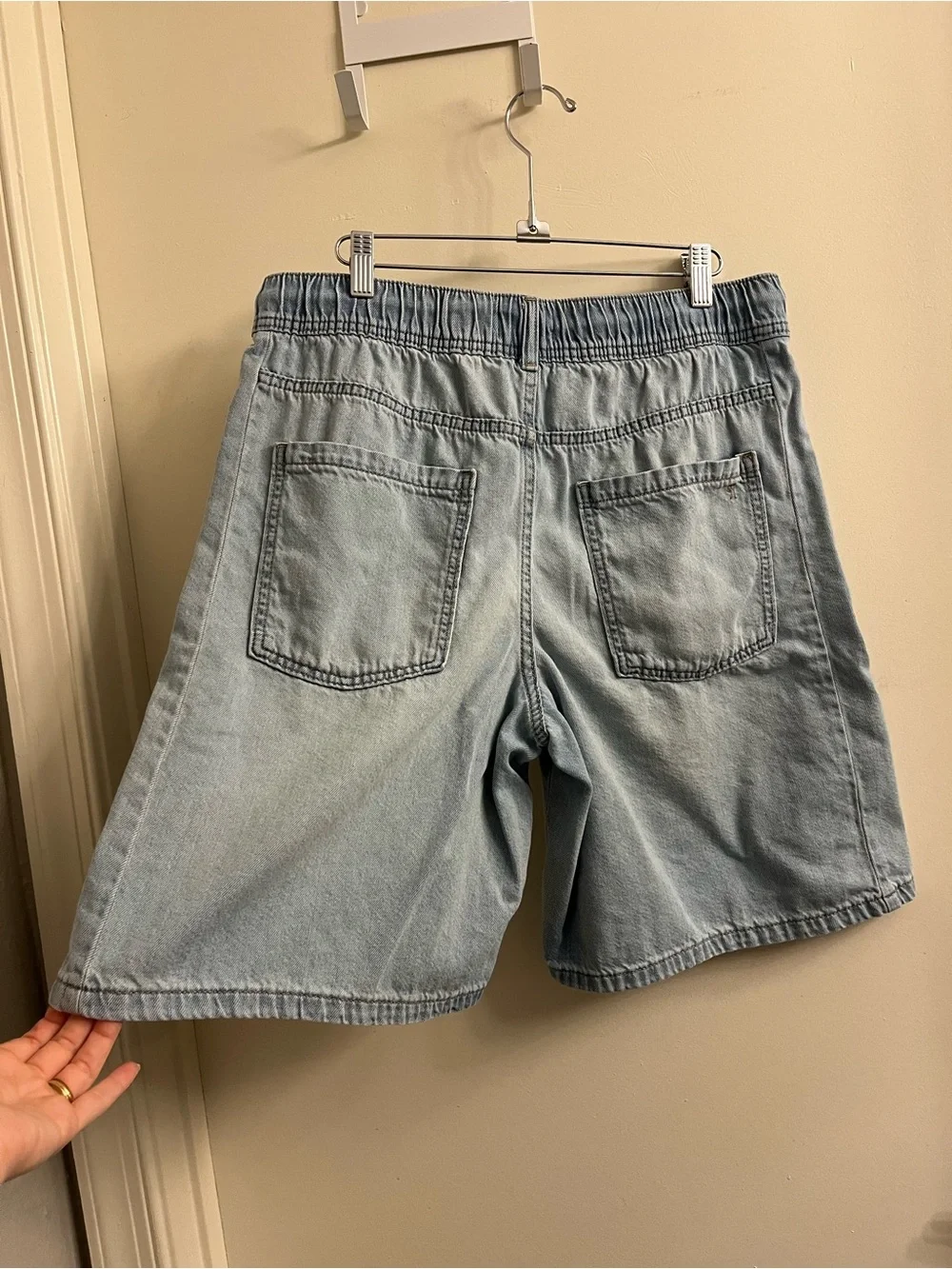 Anthropologie Pilcro Adi Pull-On Long Shorts Size Medium